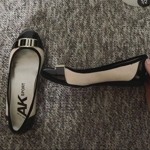 Anne Klein ask sport flats